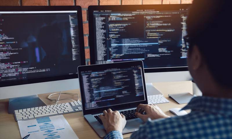 数据科学选型:R与Python如何赋能涿州市网站建设?